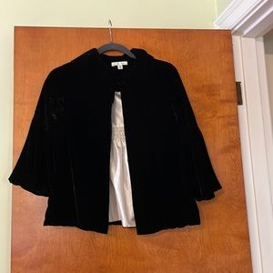 CAbi velvet-like short cape. XS